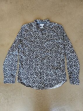 Calvin Klein Black & White Geometric Print Button-Down Shirt